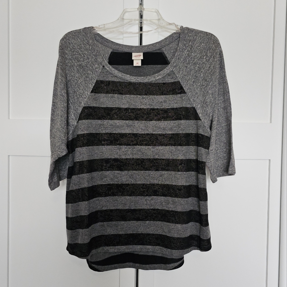 Baseball tee size women's M